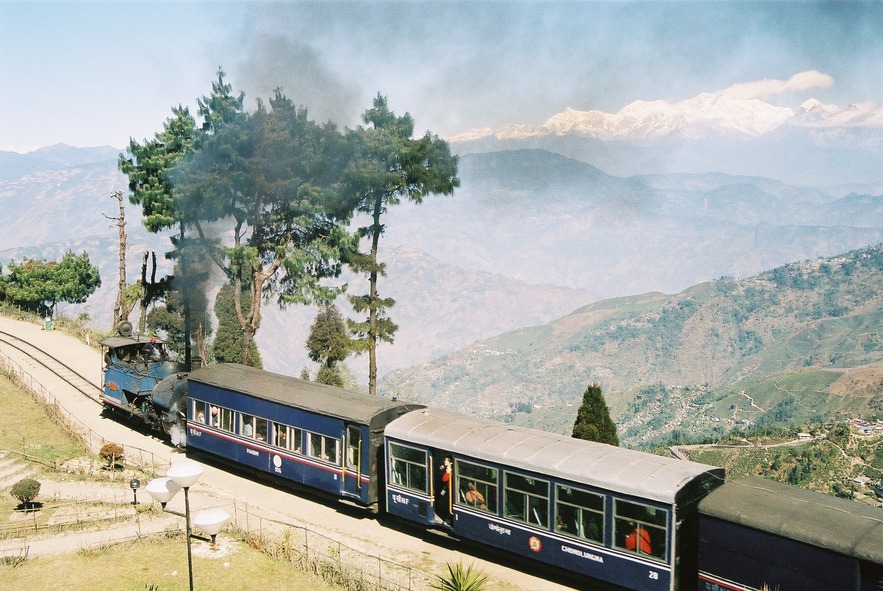 Батасия Луп, Дарджилингская Гималайская железная дорога