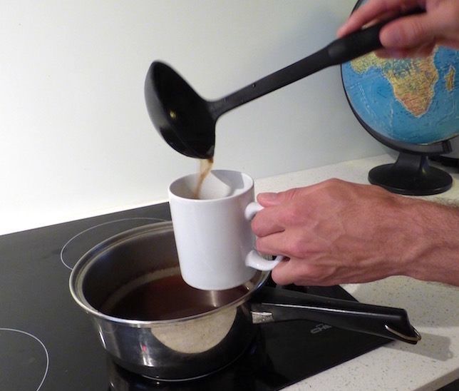 Самый простой метод заваривание кофе называется "ковбойский метод"